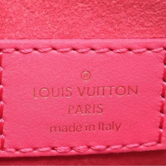 Lexington Monogram pattern leather shoulder bag - Picture 10 of 13